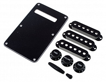 Fender Strat Accessory Kit набор для гитар Strat: ручки регулировки, корпуса з/снимателей, ручки рычага и переключатель, цвет черный