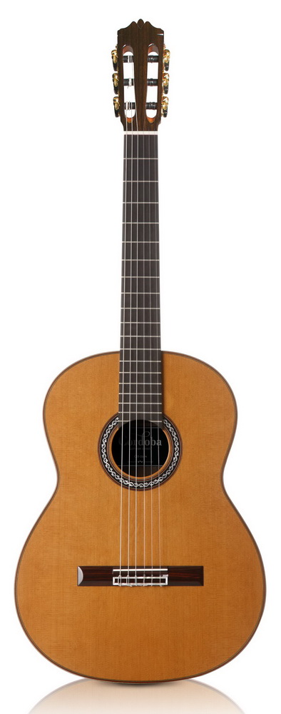 Cordoba Luthier C10 Cedar  классическая гитара, цвет натуральный, кейс из вспененного ПВХ