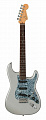 Fender AMERICAN DELUXE STRAT HSS LOCKING TREMOLO (MN) CHROME SILVER электрогитара с кейсом, цвет серебристый