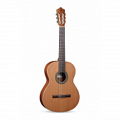 Perez 600 гитара классическая 4/4, верхняя дека цельный кедр, нижняя дека и обечайки красное дерево